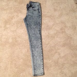 Acid wash jeans